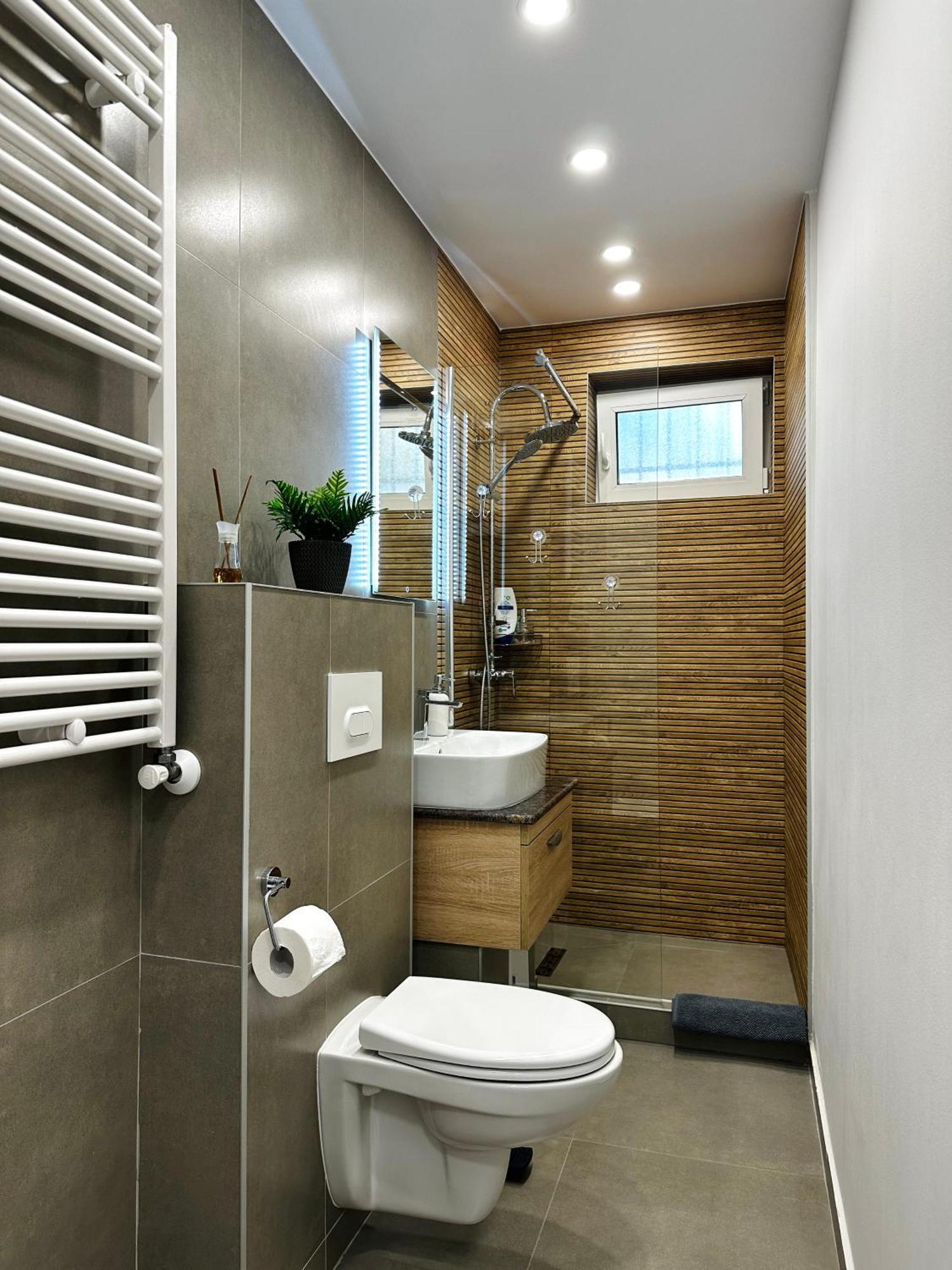 Central Charm Apartment Targu Neamt Exterior foto